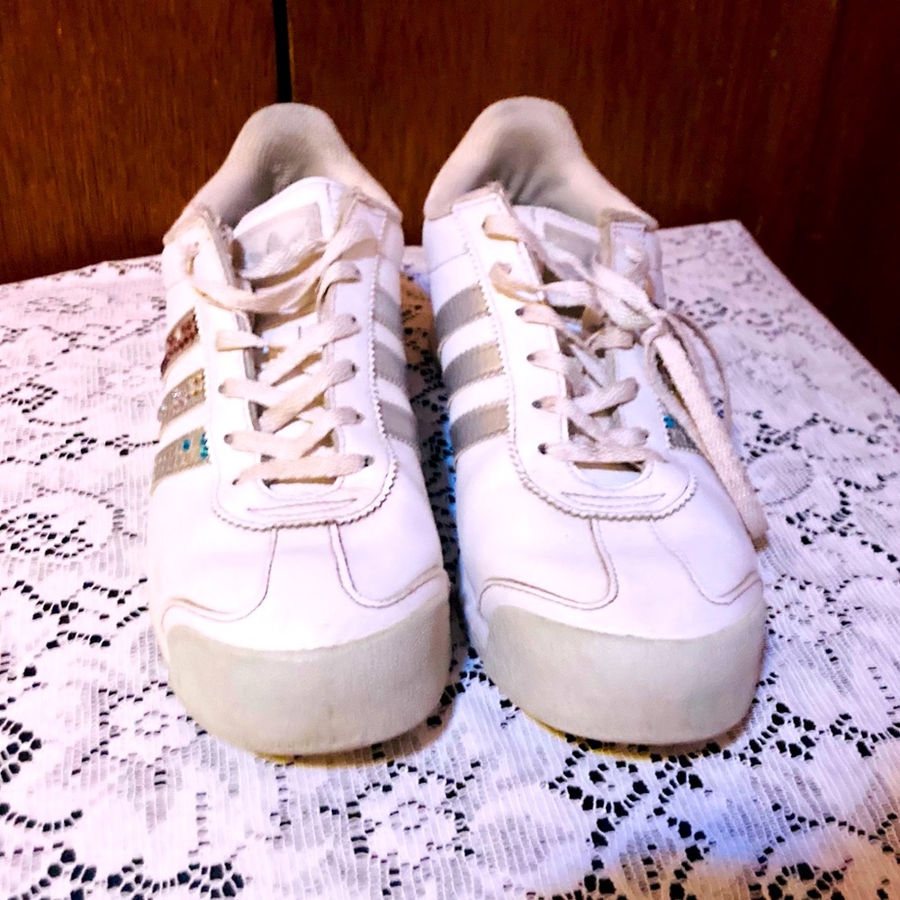 Adidas womens size 8